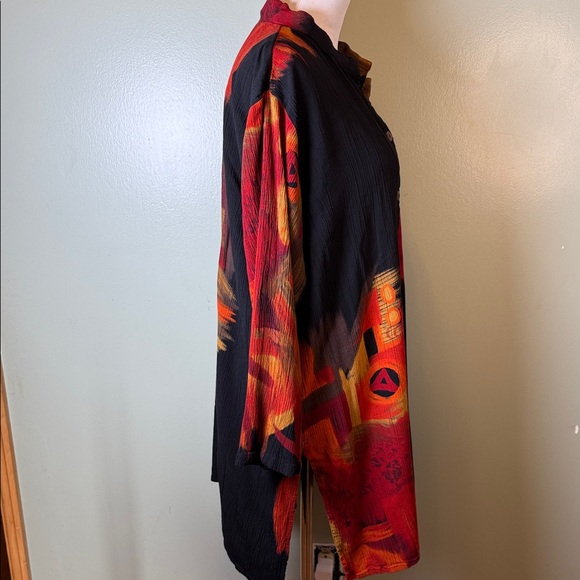 Women’s Black and Red Button-Up Shirt - Picture 6 of 7